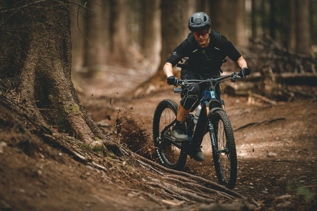 Merida eONE-SIXTY 700 – Premium Enduro Electric Mountain Bike (Shimano EP8, 630Wh)